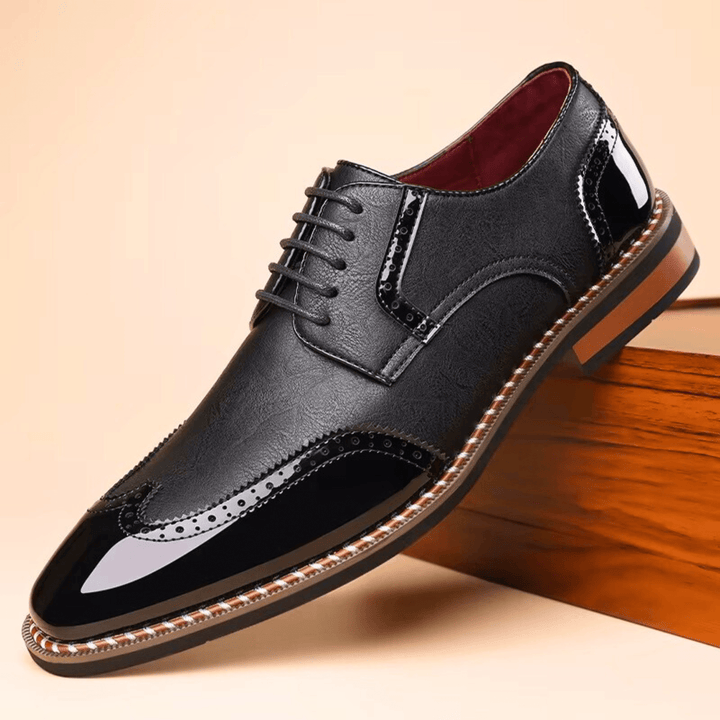 Cartelo Classic Brogue Footwear